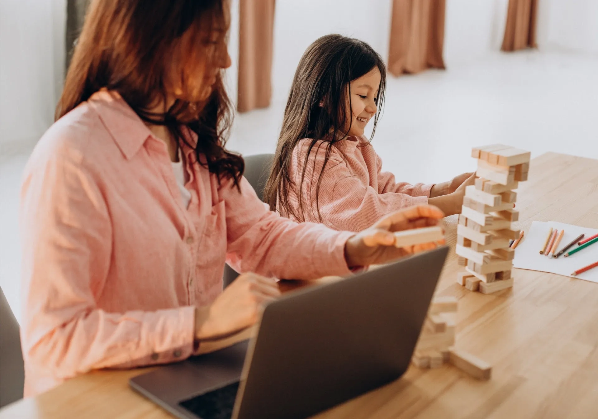 ¿Mamá y profesionista... exitosa?: cómo alcanzar tu equilibrio laboral